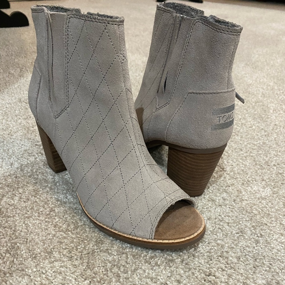 Tom’s booties 8